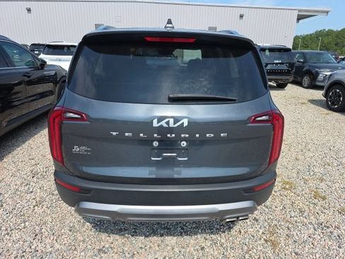 Certified 2022 Kia Telluride EX w/ EX Premium Package FWD image 5