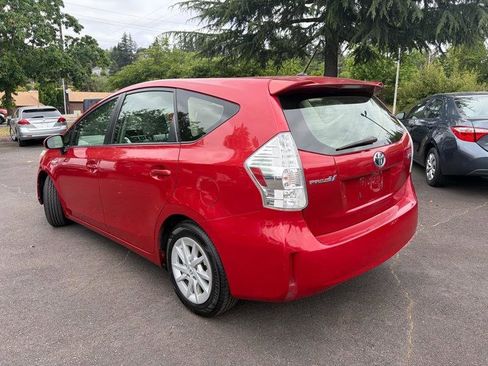 Used 2012 Toyota Prius V Two FWD image 5