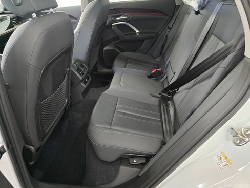 New 2025 Audi Q5 Premium image 17