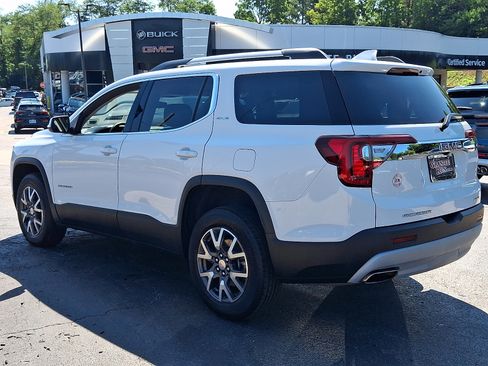 Used 2023 GMC Acadia SLE w/ Driver Convenience Package AWD/4WD image 4