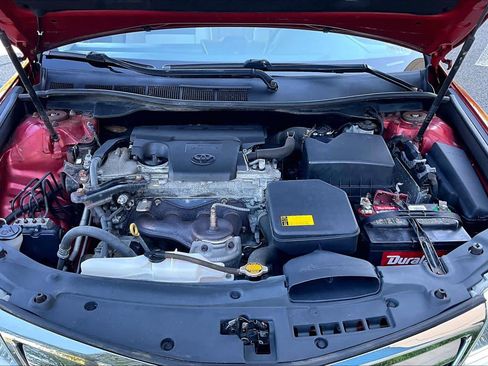 Used 2013 Toyota Camry LE FWD image 29