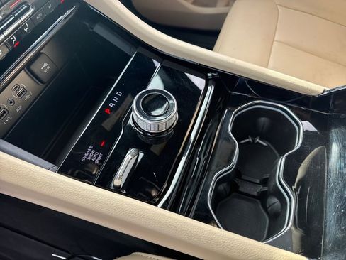 Used 2023 Jeep Grand Cherokee L Limited image 22