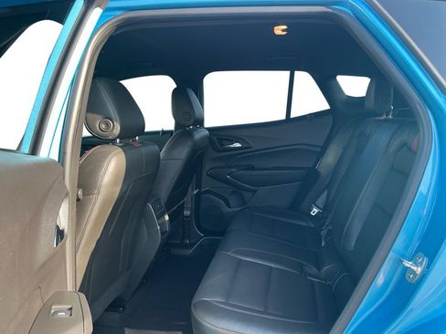 Used 2025 Chevrolet Trax RS w/ Driver Confidence Package FWD image 21
