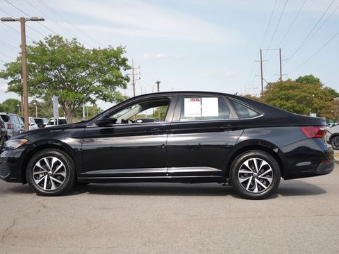Used 2024 Volkswagen Jetta S FWD image 2