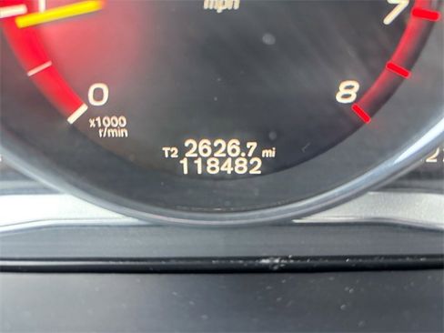 Used 2017 Volvo XC60 T5 Dynamic w/ Preferred Option Package image 29