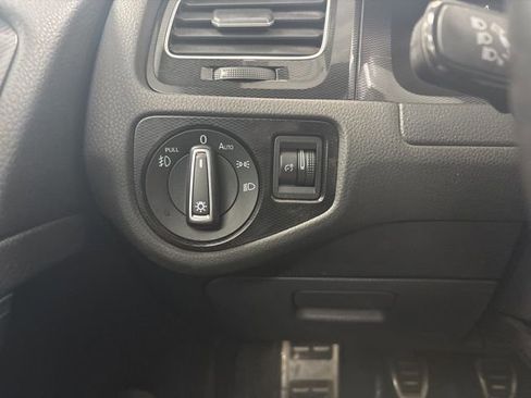 Used 2017 Volkswagen GTI Autobahn image 33