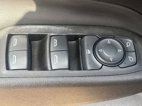 Used 2022 Chevrolet Equinox LT image 7