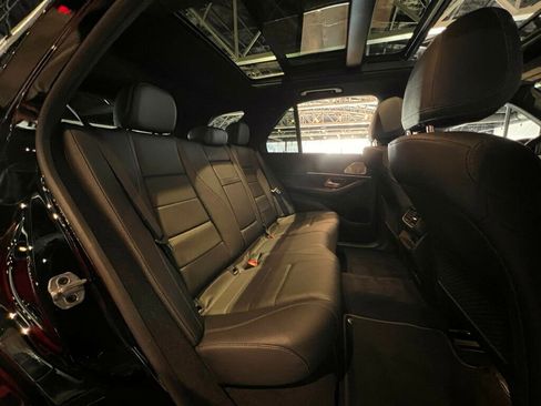 Used 2024 Mercedes-Benz GLE 350 4MATIC image 32