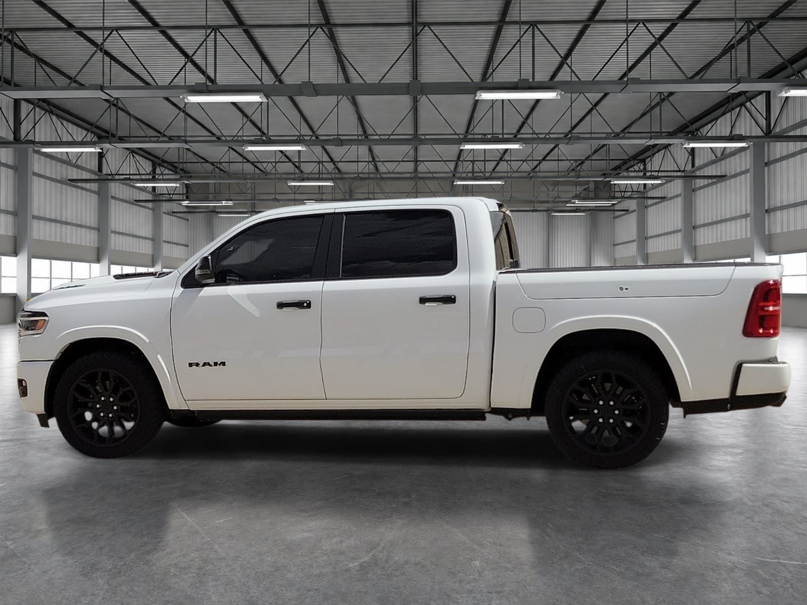 Used 2025 RAM 1500 Limited AWD/4WD image 2