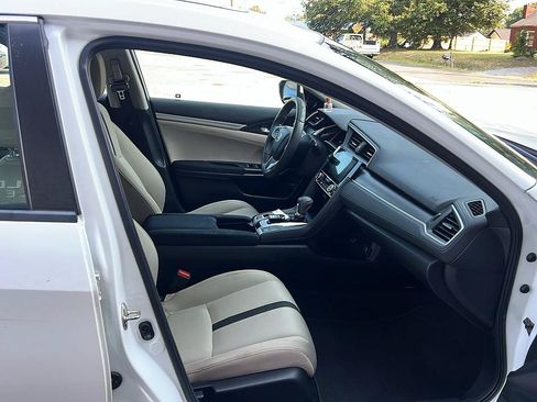Used 2016 Honda Civic EX image 29