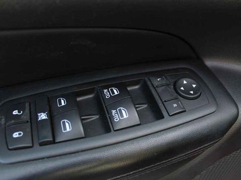 Used 2015 Jeep Grand Cherokee Laredo w/ Quick Order Package 23E image 13