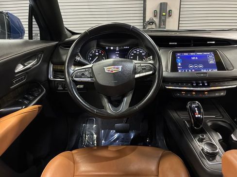 Used 2022 Cadillac XT4 Premium Luxury w/ Technology Package AWD/4WD image 13