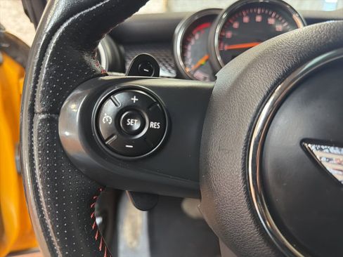 Used 2014 MINI Cooper S image 17