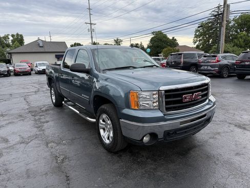 Used 2011 GMC Sierra 1500 SLE w/ Power Tech Package AWD/4WD image 3
