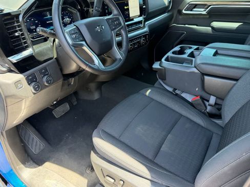 Used 2022 Chevrolet Silverado 1500 RST AWD/4WD image 18