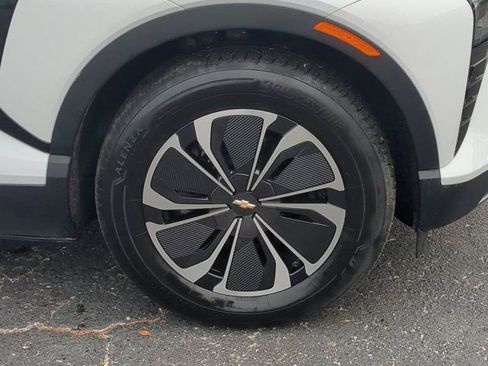 Used 2024 Chevrolet Blazer EV LT image 10