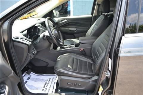 Used 2017 Ford Escape SE w/ SE Leather Comfort Package FWD image 11