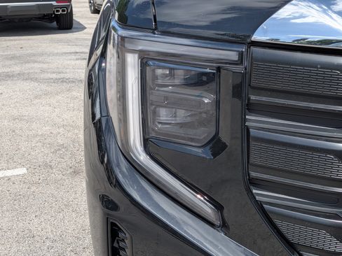 New 2026 GMC Sierra 1500 Pro w/ Convenience Package AWD/4WD image 10