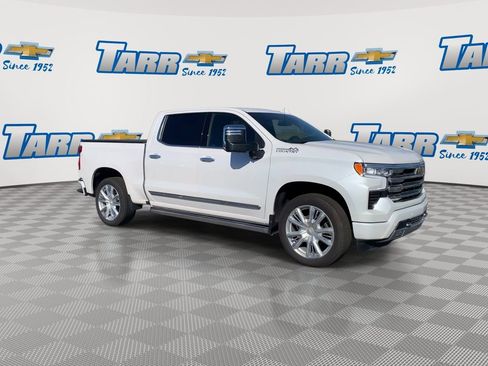 Used 2024 Chevrolet Silverado 1500 High Country w/ High Country Premium Package image 2