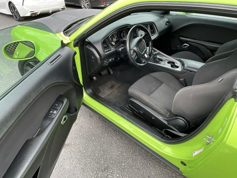 Used 2019 Dodge Challenger GT image 10