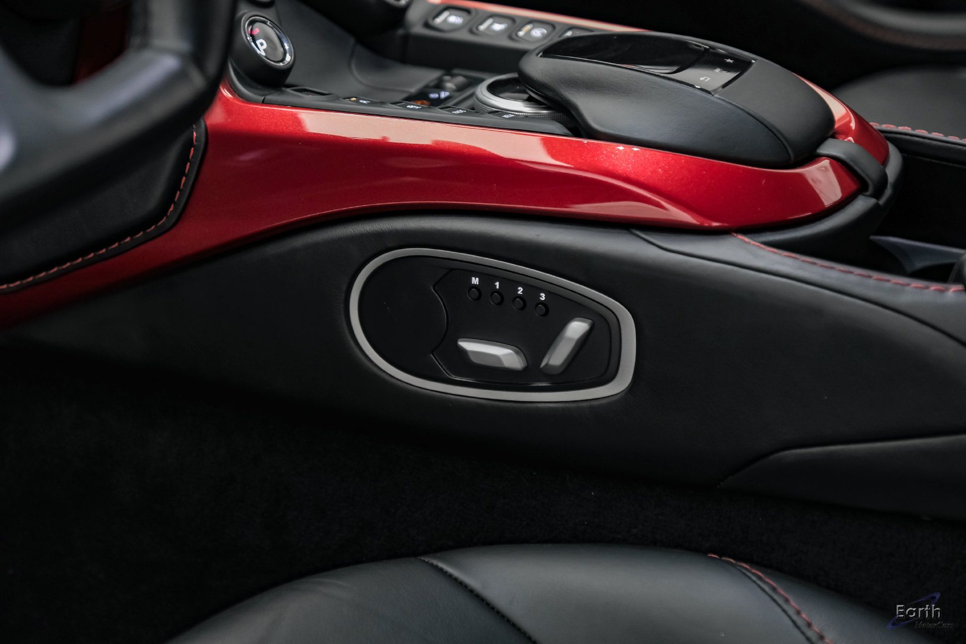 Used 2019 Aston Martin V8 Vantage Coupe RWD image 59