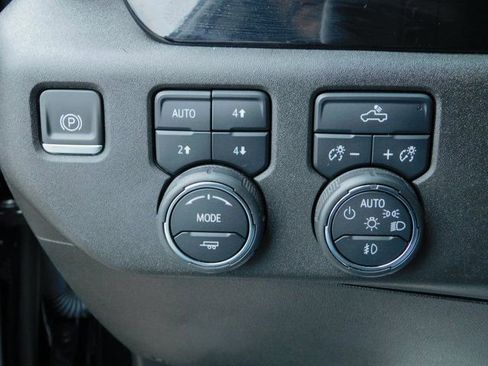 Used 2024 Chevrolet Silverado 1500 RST w/ Z71 Off-Road Package image 29