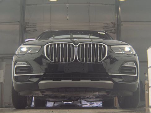 Used 2019 BMW X5 xDrive40i w/ Convenience Package image 4