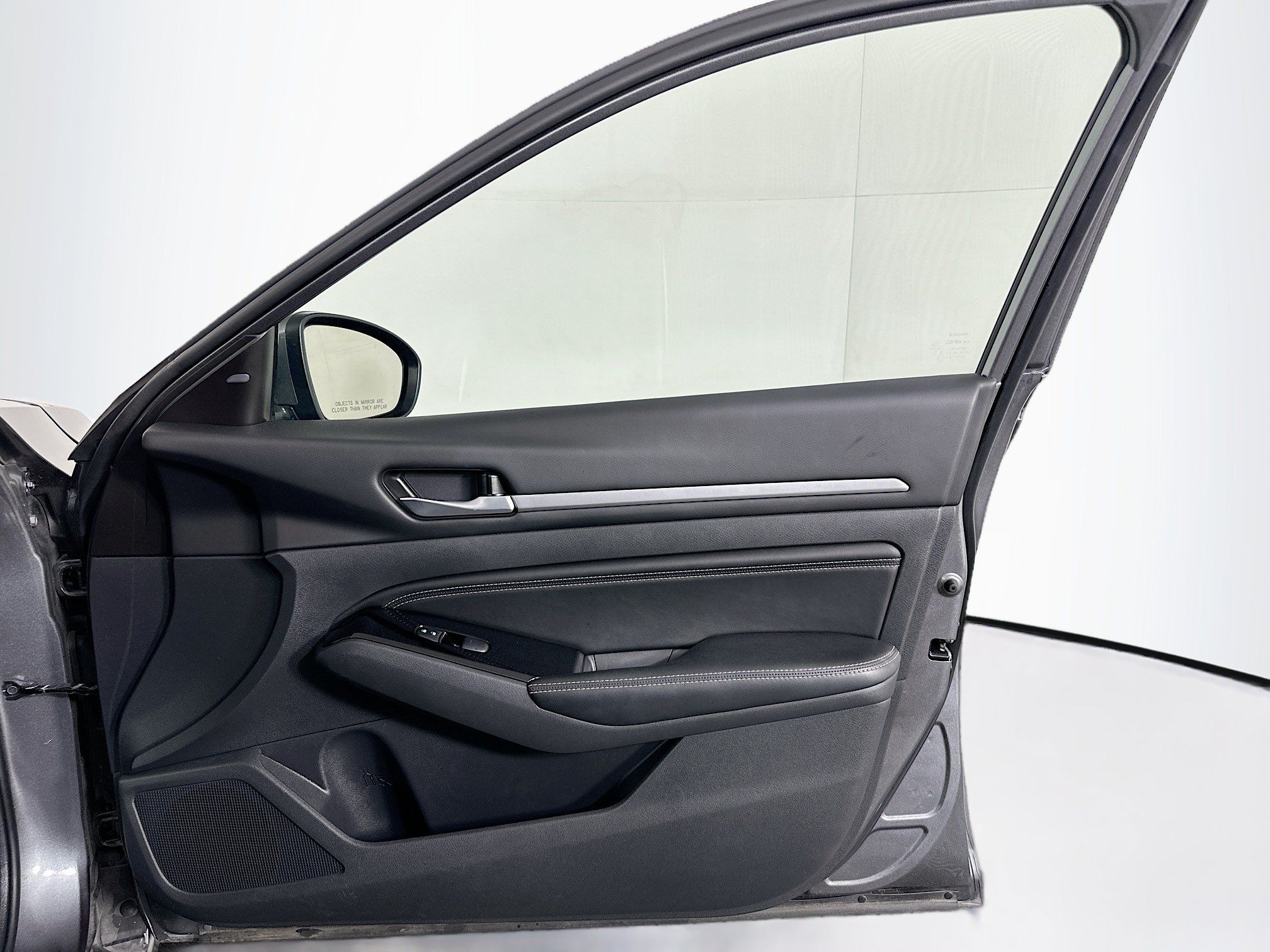 Used 2023 Nissan Altima 2.5 SL FWD image 33