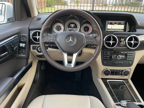 Used 2015 Mercedes-Benz GLK 250 BlueTEC 4MATIC image 23