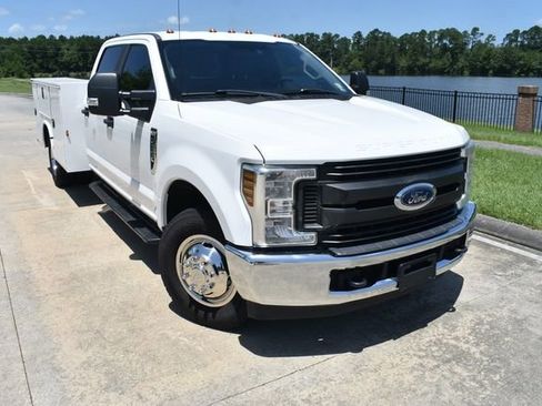 Used 2019 Ford F350 XL w/ Power Equipment Group image 2