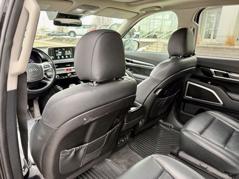 Used 2021 Kia Telluride S image 13