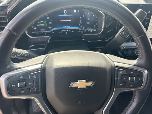 Used 2022 Chevrolet Silverado 1500 LT RWD image 16