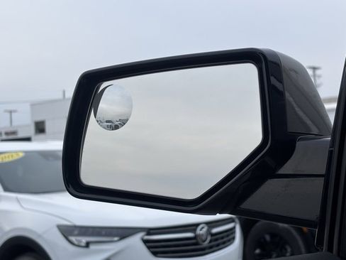 Used 2019 Chevrolet Tahoe LT image 32