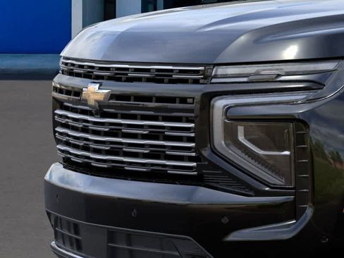 New 2026 Chevrolet Suburban High Country w/ Sun And Tow Package AWD/4WD image 13