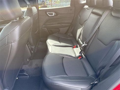 New 2025 Jeep Compass Latitude w/ Altitude Special Edition image 20