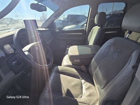 Used 2005 Dodge Ram 2500 Truck SLT image 5