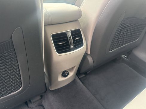 Used 2021 Hyundai Tucson Sport image 14