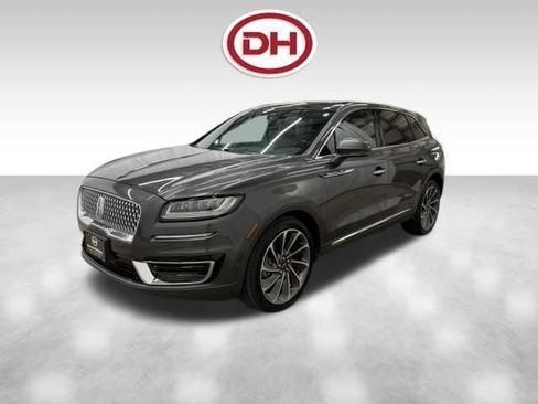 Used 2020 Lincoln Nautilus Reserve AWD/4WD image 11