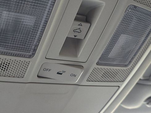 Used 2019 MAZDA CX-5 Touring image 25