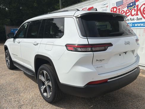 New 2026 Jeep Grand Cherokee L Limited w/ Luxury Tech Group II AWD/4WD image 8