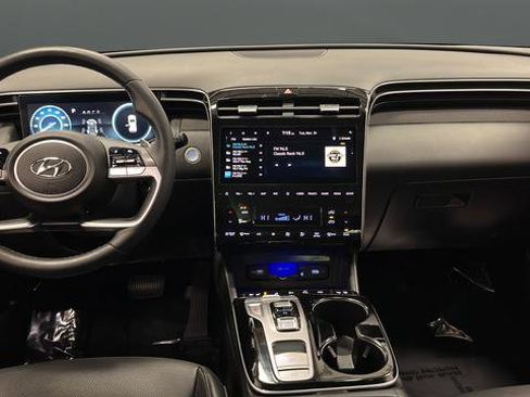 Used 2024 Hyundai Tucson Limited image 11