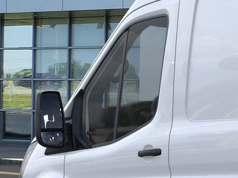 New 2026 Ford Transit 250 148 Medium Roof RWD image 21