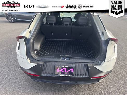 Used 2024 Kia EV6 Light AWD/4WD image 12