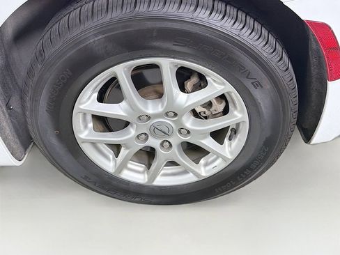 Used 2023 Chrysler Pacifica Touring-L image 30