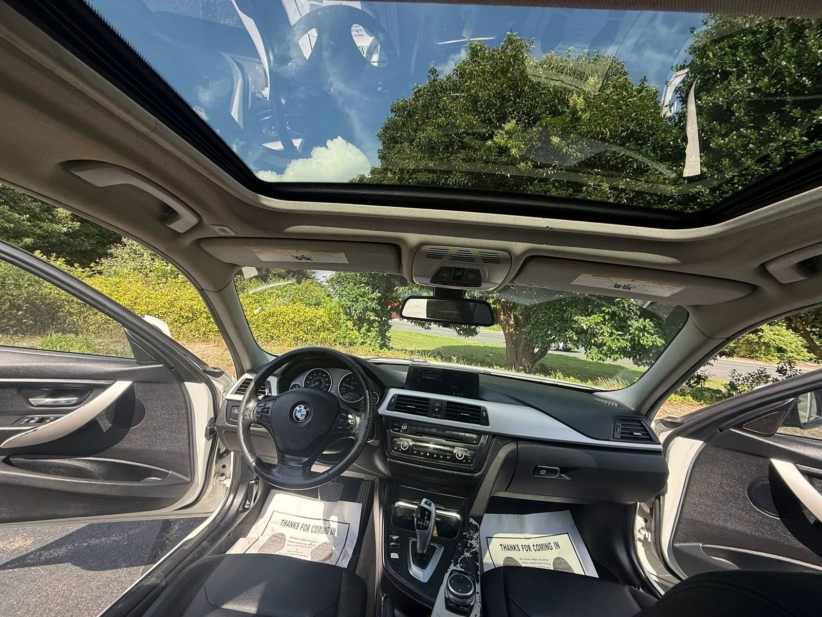 Used 2015 BMW 320i Sedan RWD image 9
