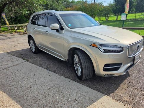 Used 2016 Volvo XC90 T6 Inscription w/ Vision Package AWD/4WD image 10