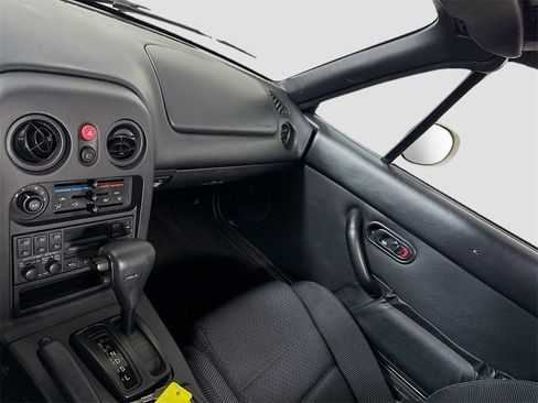 Used 1995 MAZDA MX-5 Miata image 13