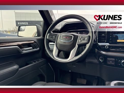 Used 2024 GMC Sierra 1500 Elevation image 38