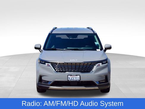 Used 2024 Kia Carnival SX FWD image 3