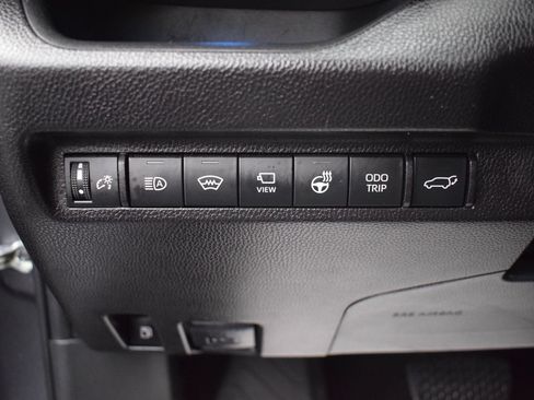 Used 2023 Toyota RAV4 XSE AWD/4WD image 17